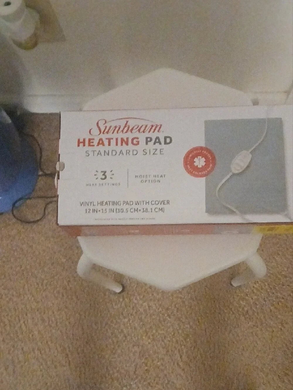 Sunbeam Heating Pad in Light Gray with White Cord